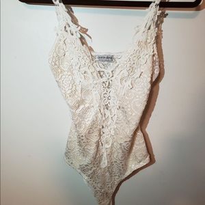 Sexy lace bodysuit - Night Out